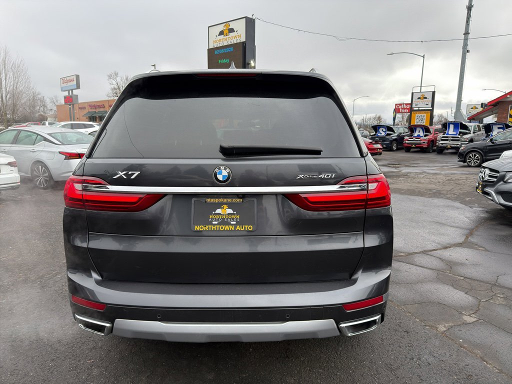 Used 2020 BMW X7 xDrive40i w/ Cold Weather Package image 5