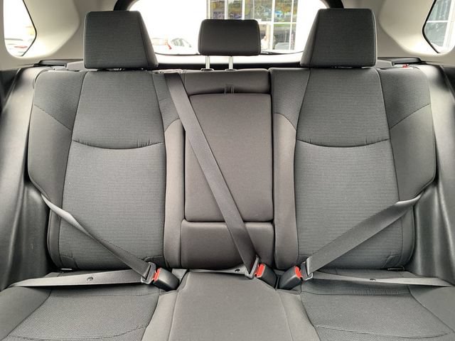 Used 2024 Toyota RAV4 LE AWD/4WD image 30