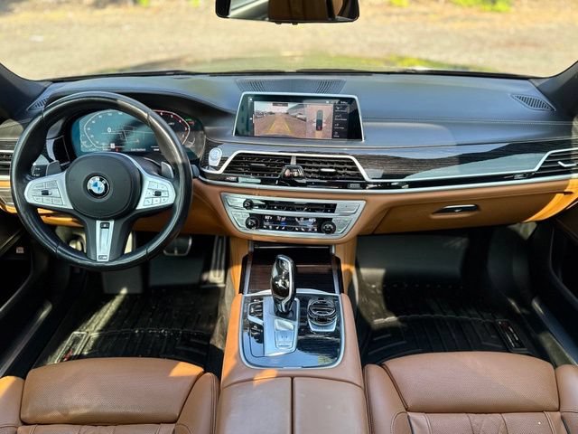 Used 2020 BMW 750i xDrive w/ Executive Package AWD/4WD image 17