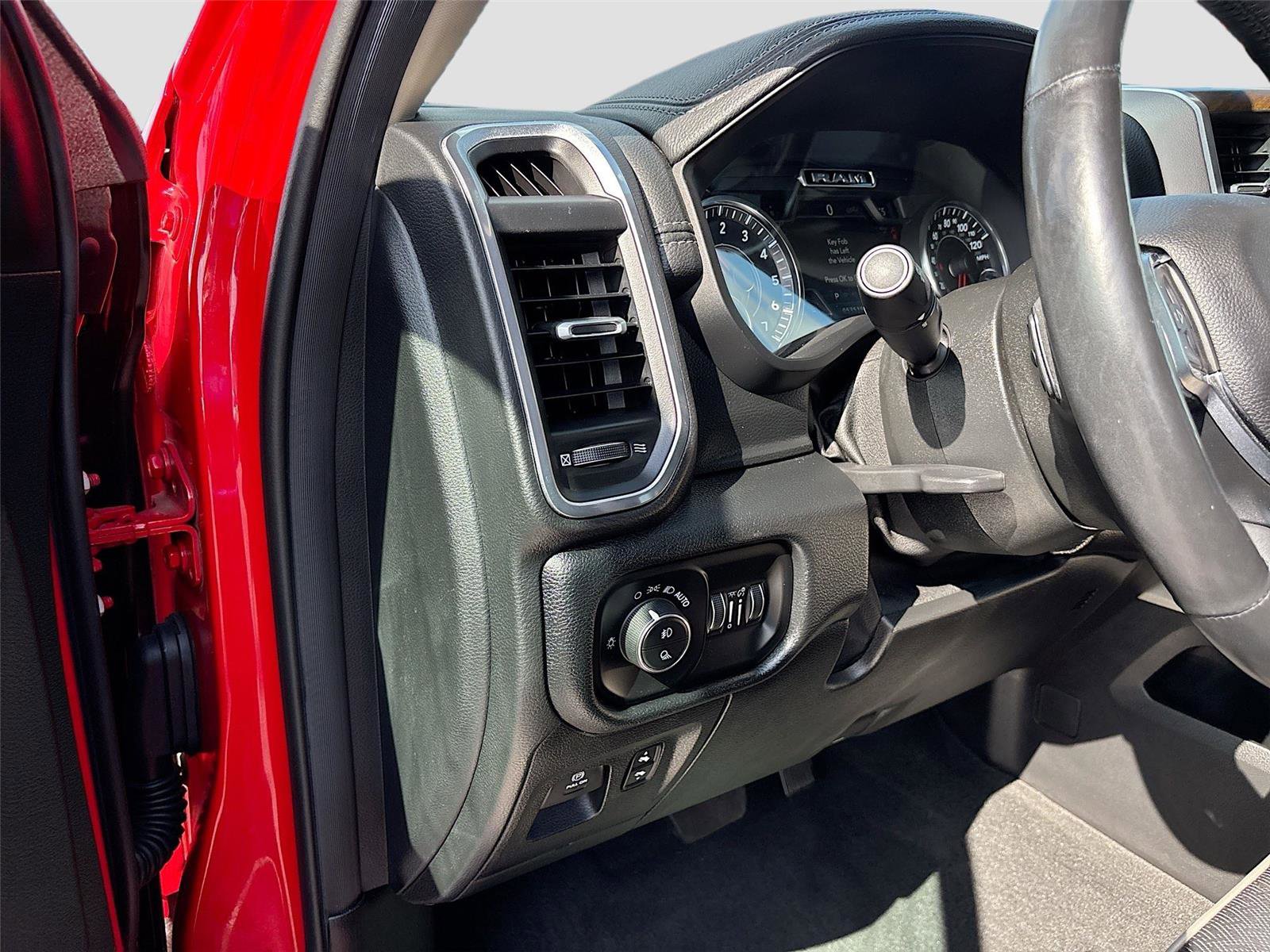 Used 2021 RAM 1500 Laramie AWD/4WD image 11
