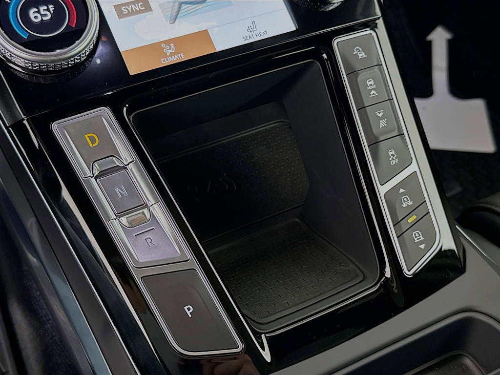 New 2024 Jaguar I-PACE R-Dynamic HSE image 17