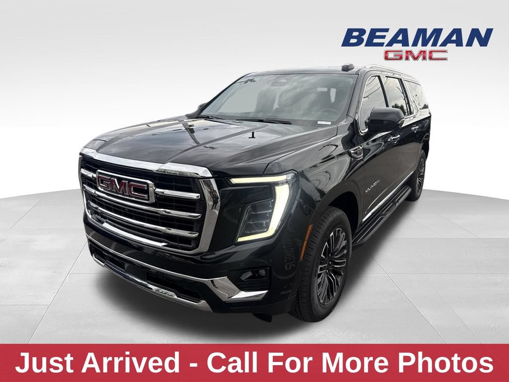 Used 2025 GMC Yukon XL Elevation RWD image 1