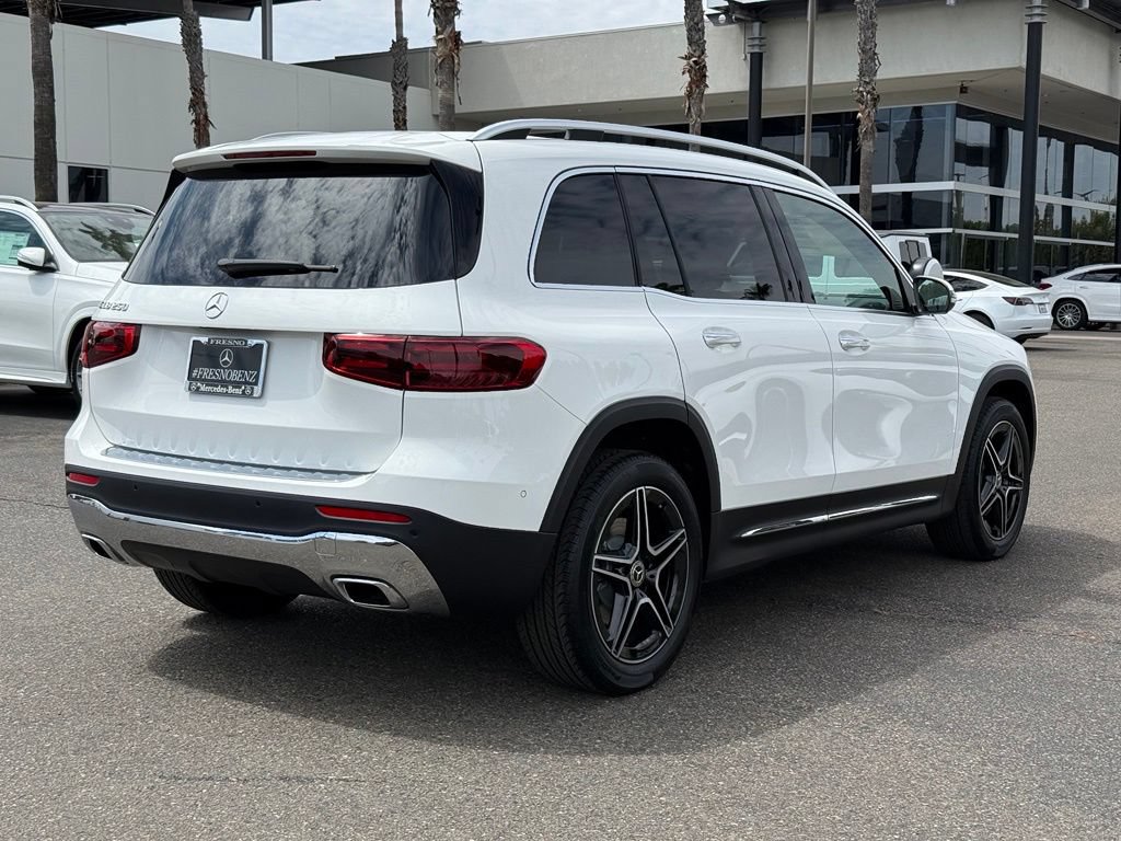 New 2026 Mercedes-Benz GLB 250 image 9