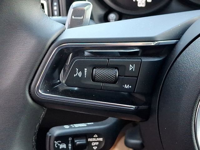 Certified 2026 Porsche Macan AWD/4WD image 25