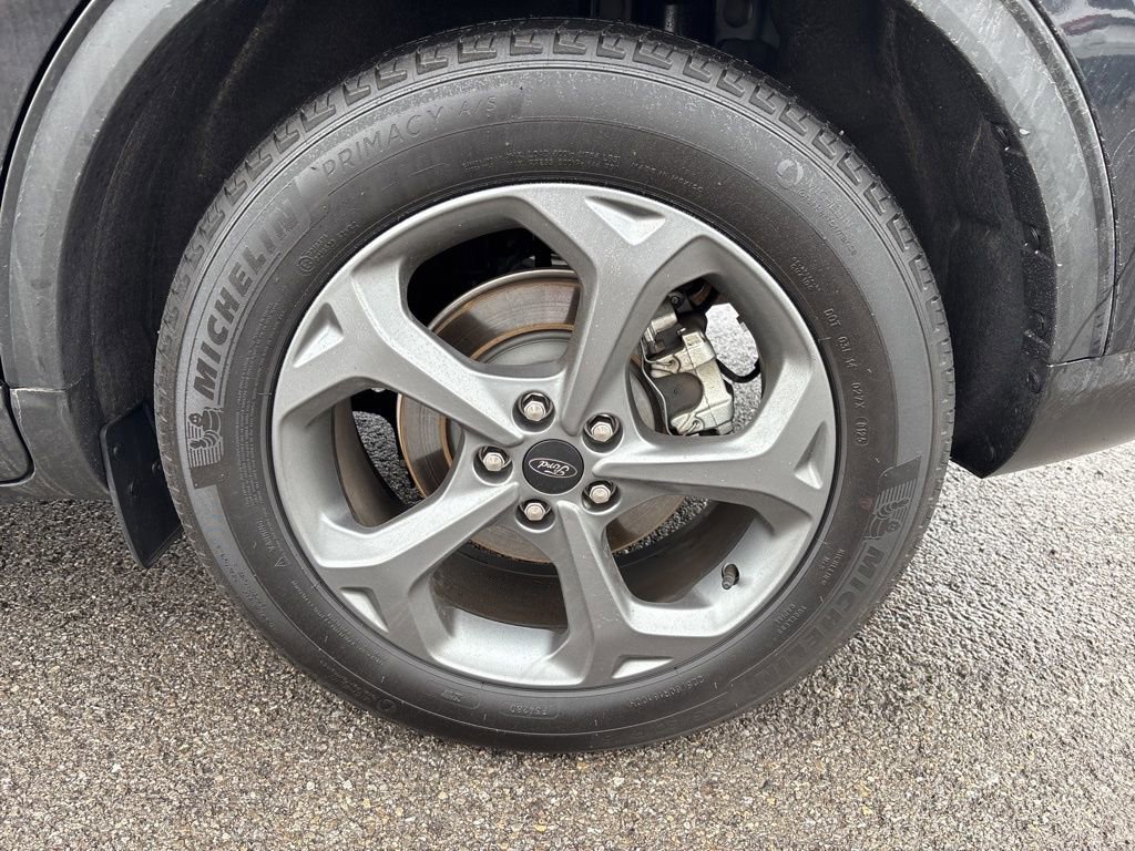 Used 2025 Ford Escape ST-Line image 5