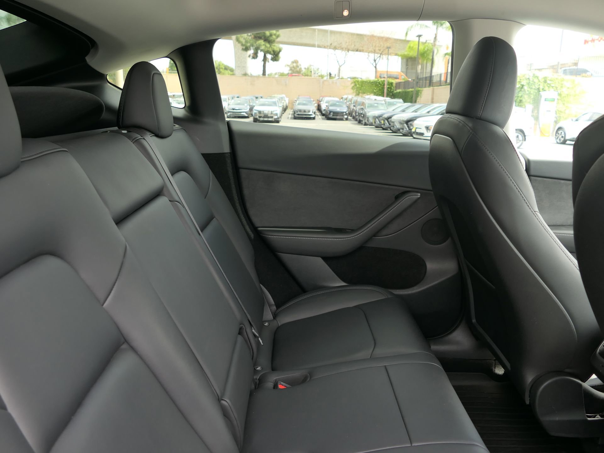 Used 2024 Tesla Model Y Performance image 24