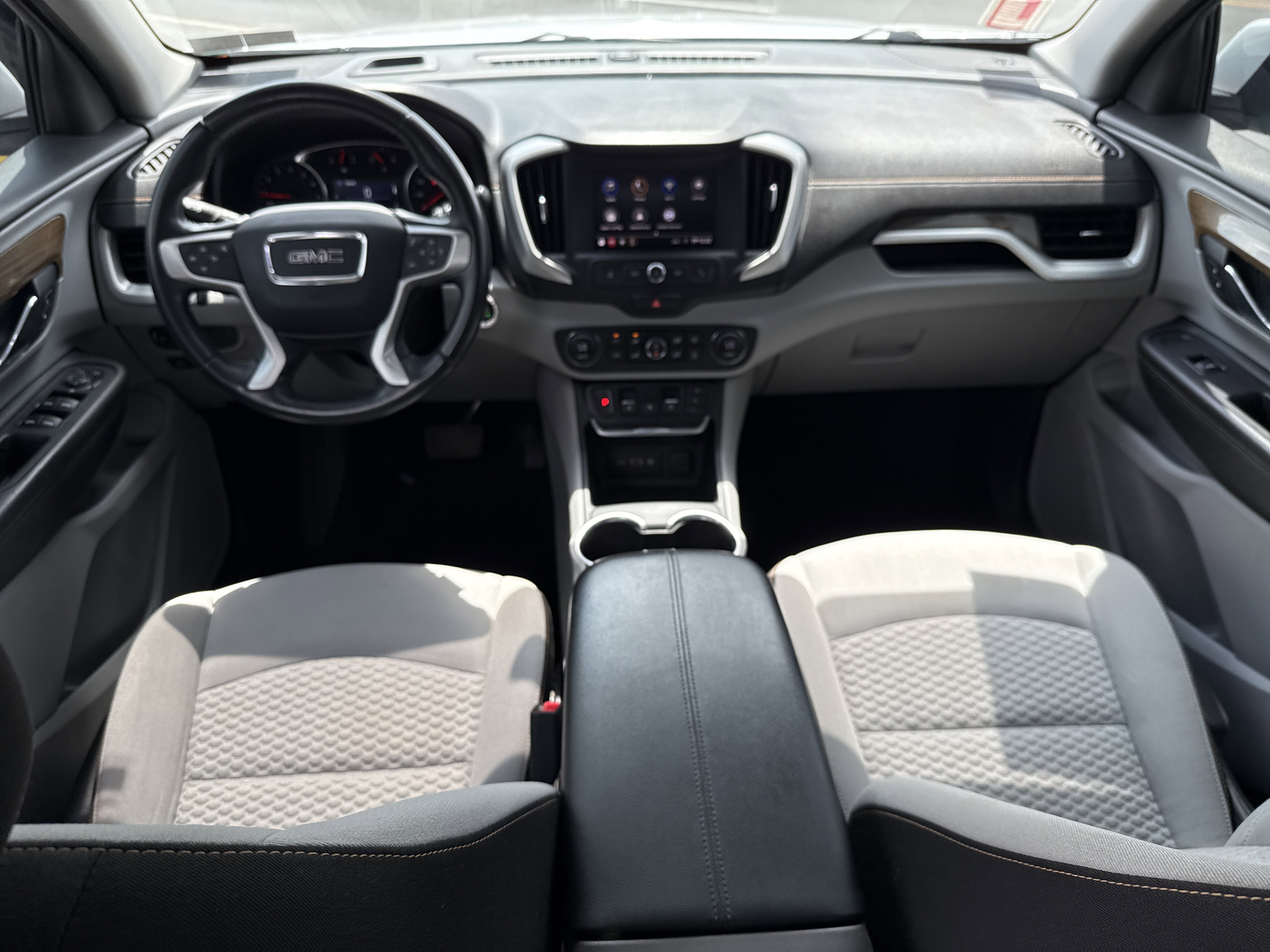 Used 2021 GMC Terrain SLE w/ Driver Convenience Package FWD image 14