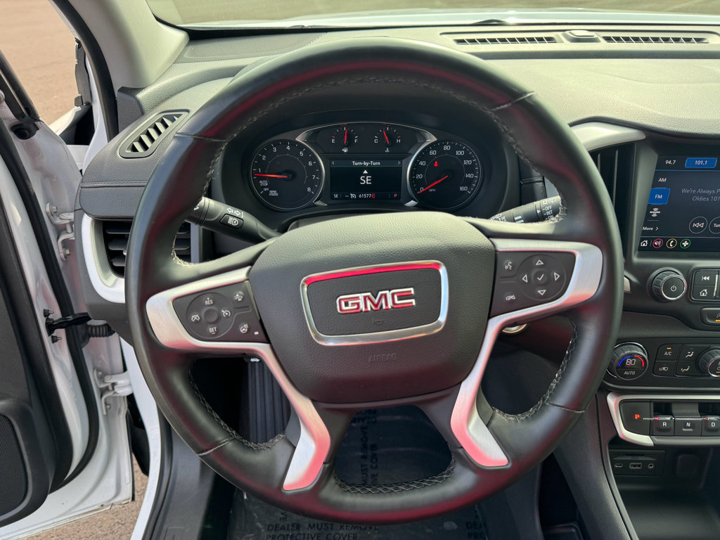 Used 2023 GMC Terrain SLT image 30