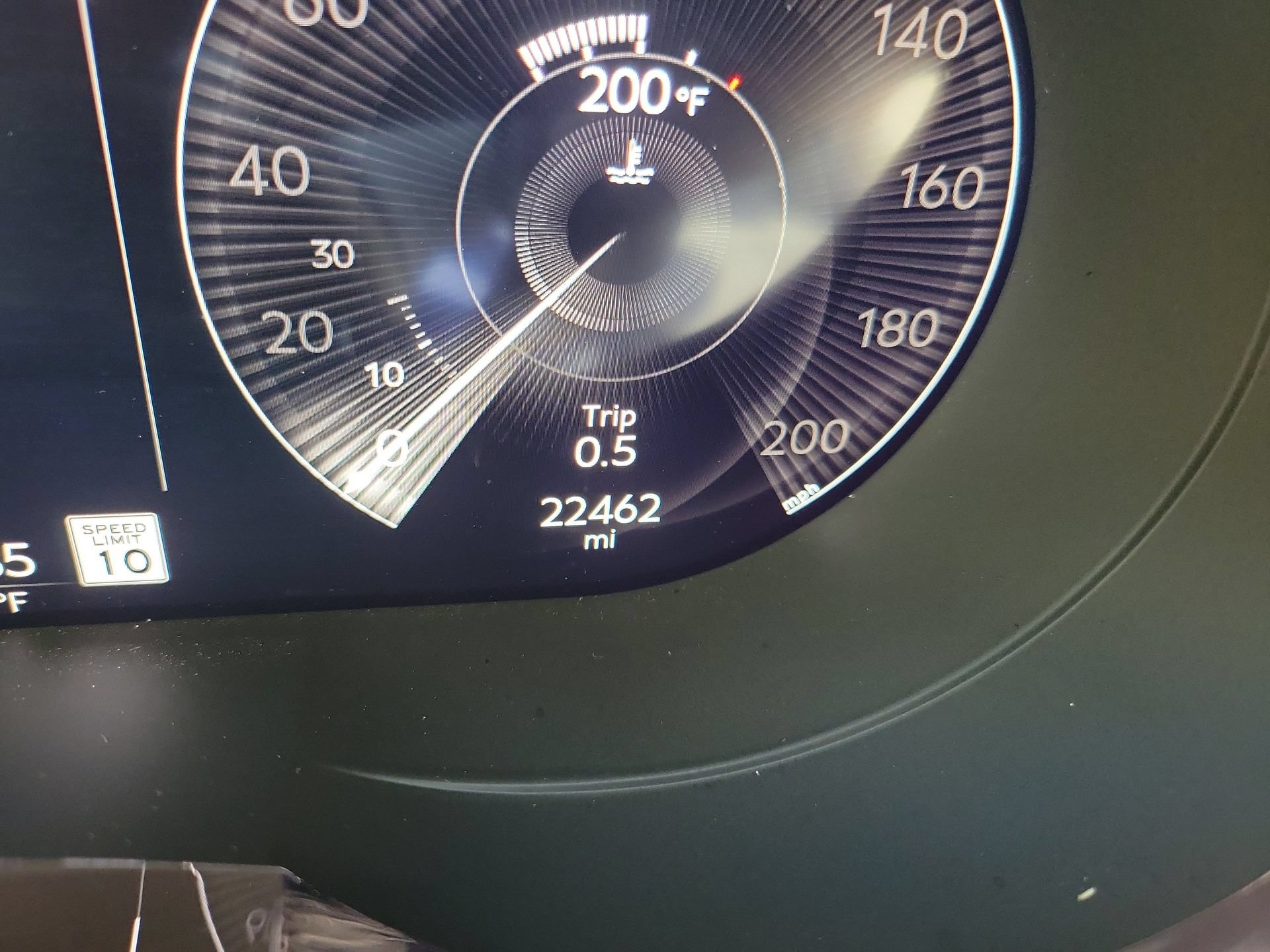 Certified 2023 Bentley Bentayga Plug-In Hybrid AWD/4WD image 40