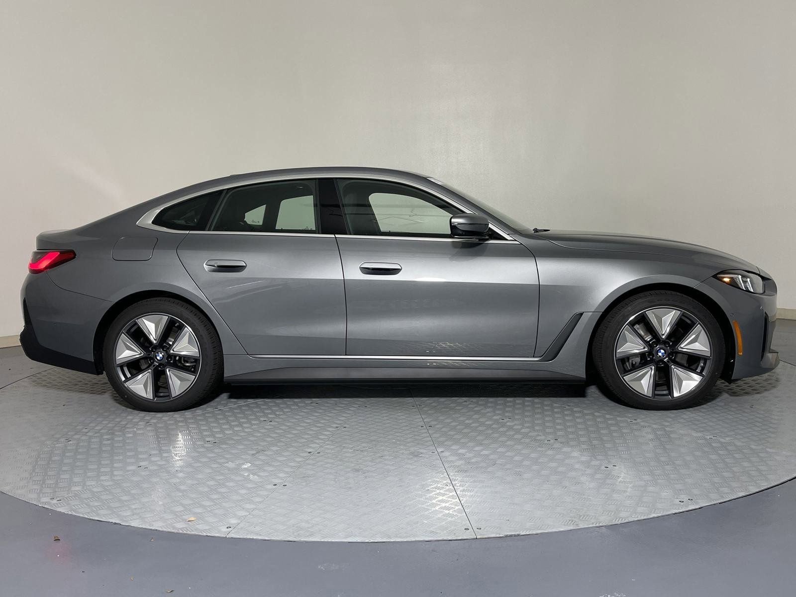 Used 2025 BMW i4 xDrive40i w/ Premium Package image 8