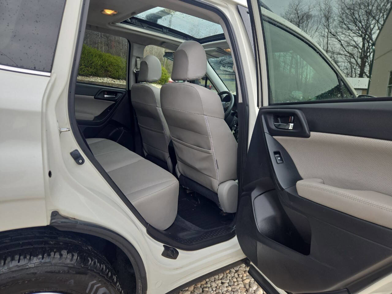 Used 2015 Subaru Forester 2.5i Limited w/ Popular Package #2 image 18