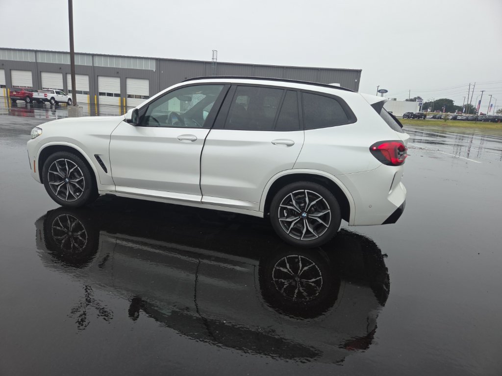 Used 2024 BMW X3 sDrive30i w/ Premium Package RWD image 10