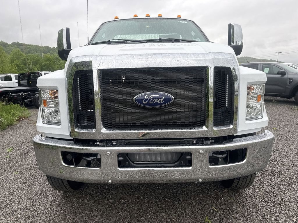New 2027 Ford F750 2WD Regular Cab Super Duty image 2