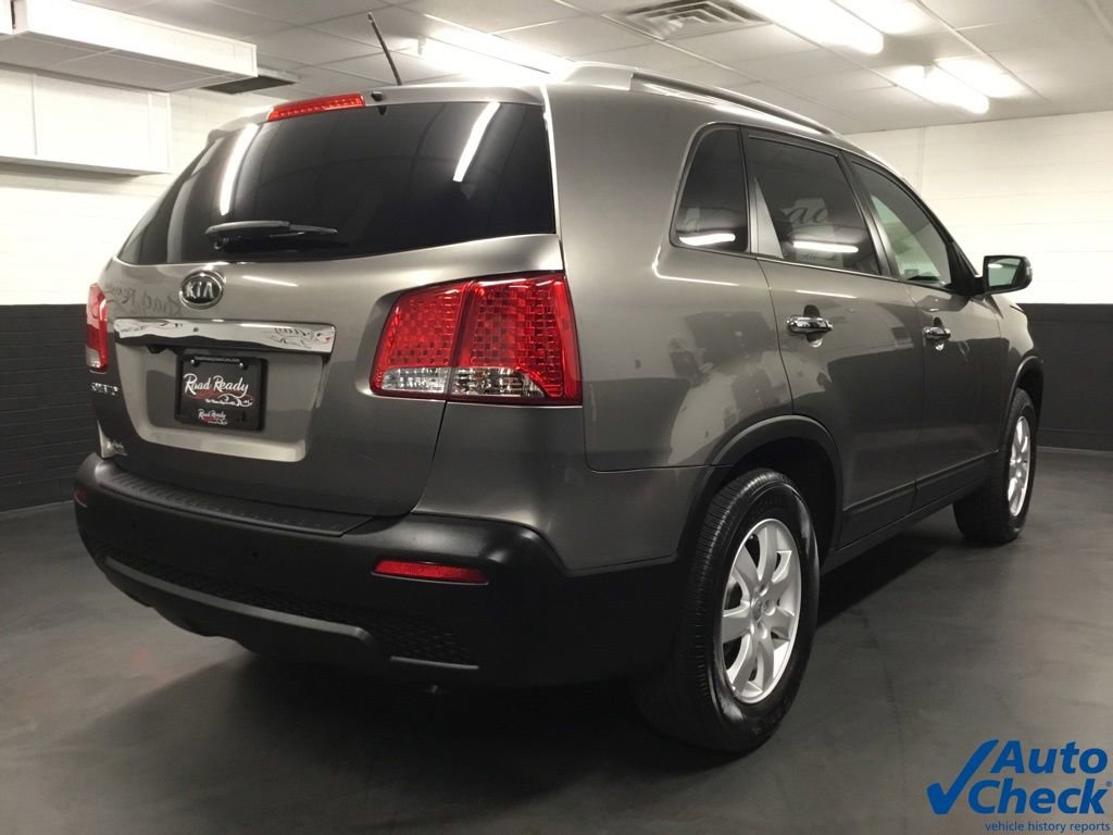 Used 2013 Kia Sorento LX w/ Convenience Pkg image 10