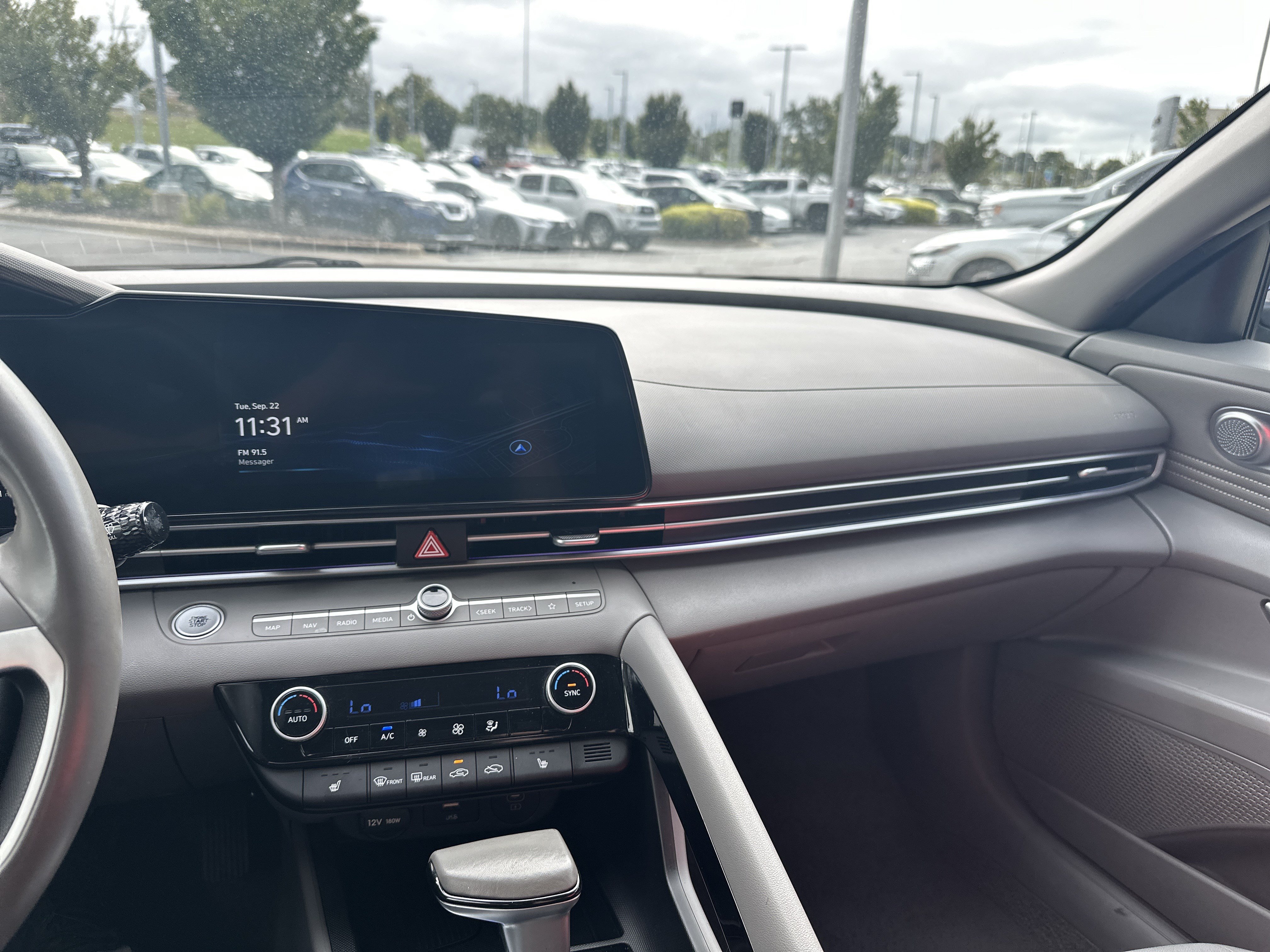 Used 2025 Hyundai Elantra SEL FWD image 22