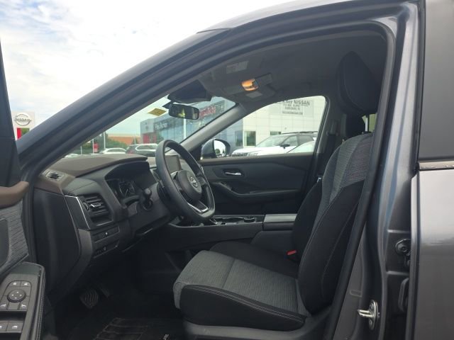 Certified 2023 Nissan Rogue SV AWD/4WD image 19