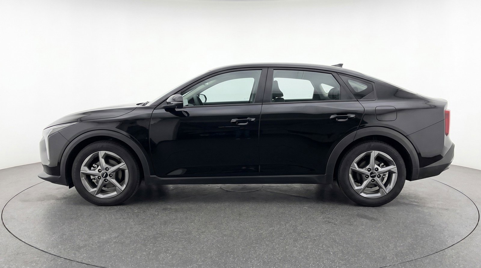 Used 2025 Kia K4 LXS FWD image 5