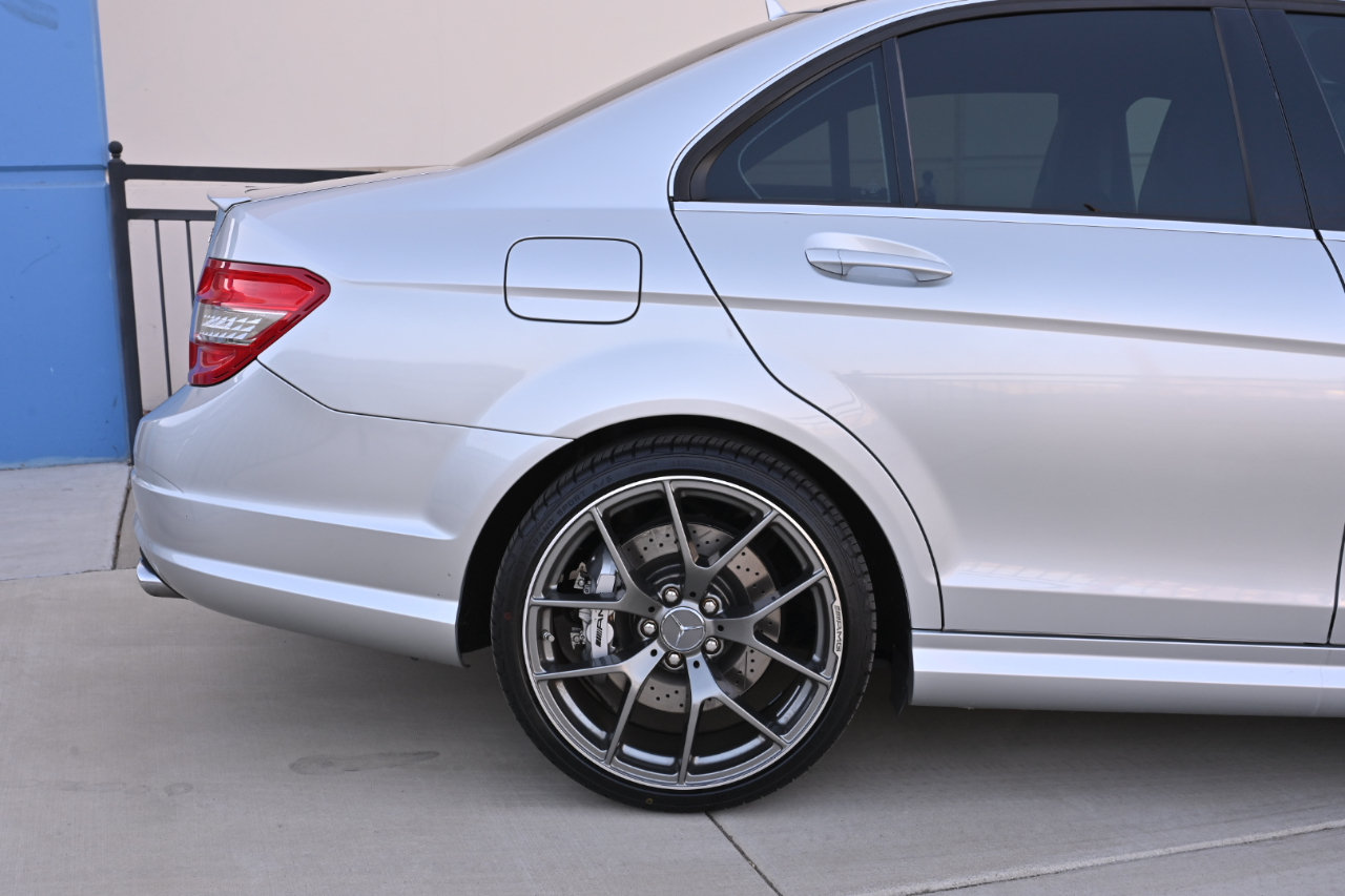 Used 2008 Mercedes-Benz C 63 AMG Sedan image 31