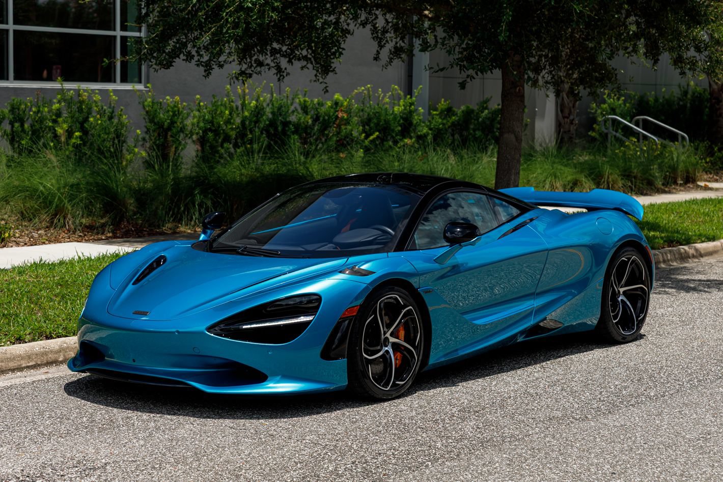 Used 2025 McLaren 750S RWD image 27