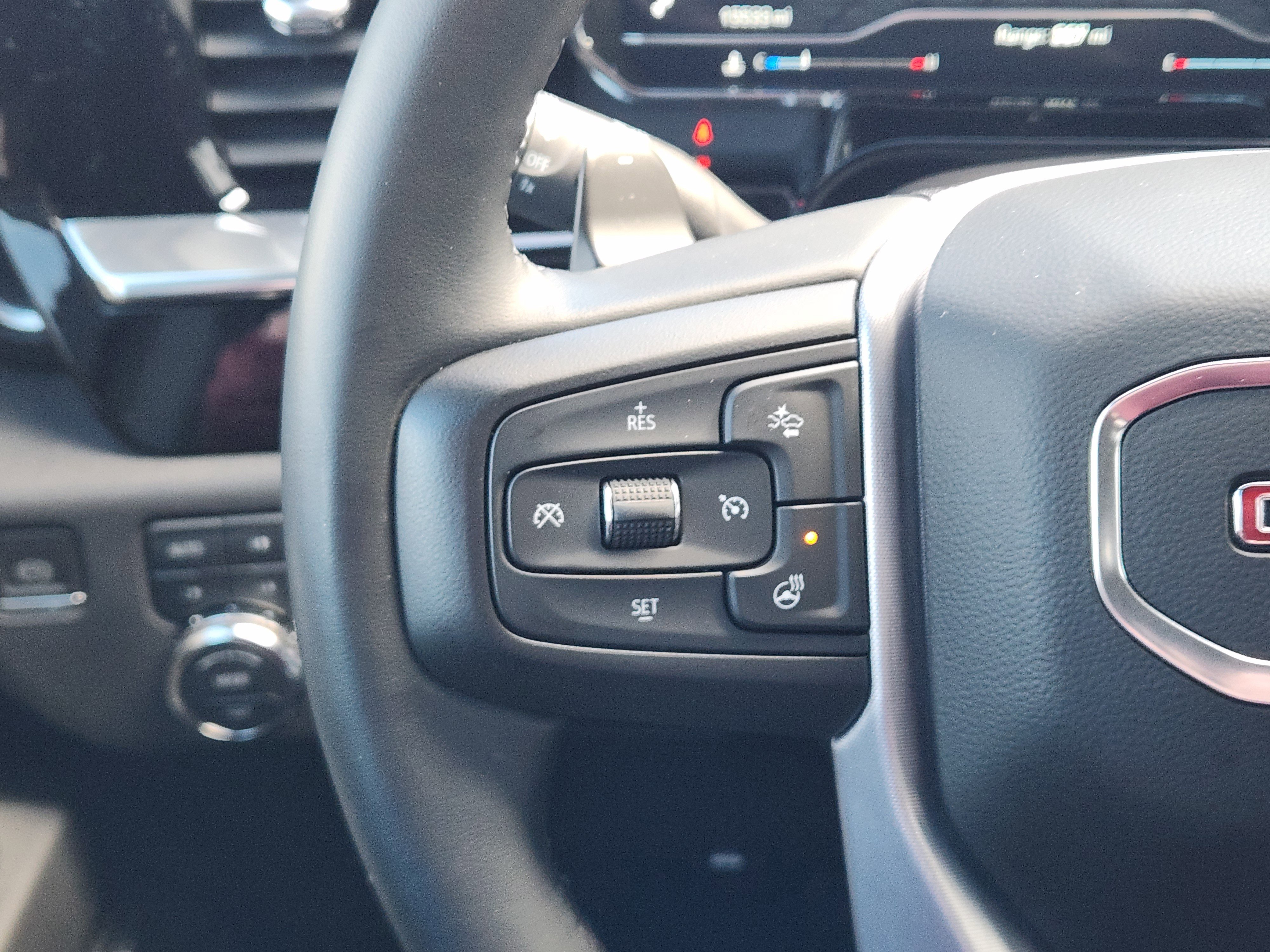 Used 2023 GMC Sierra 1500 SLT w/ SLT Convenience Package image 29