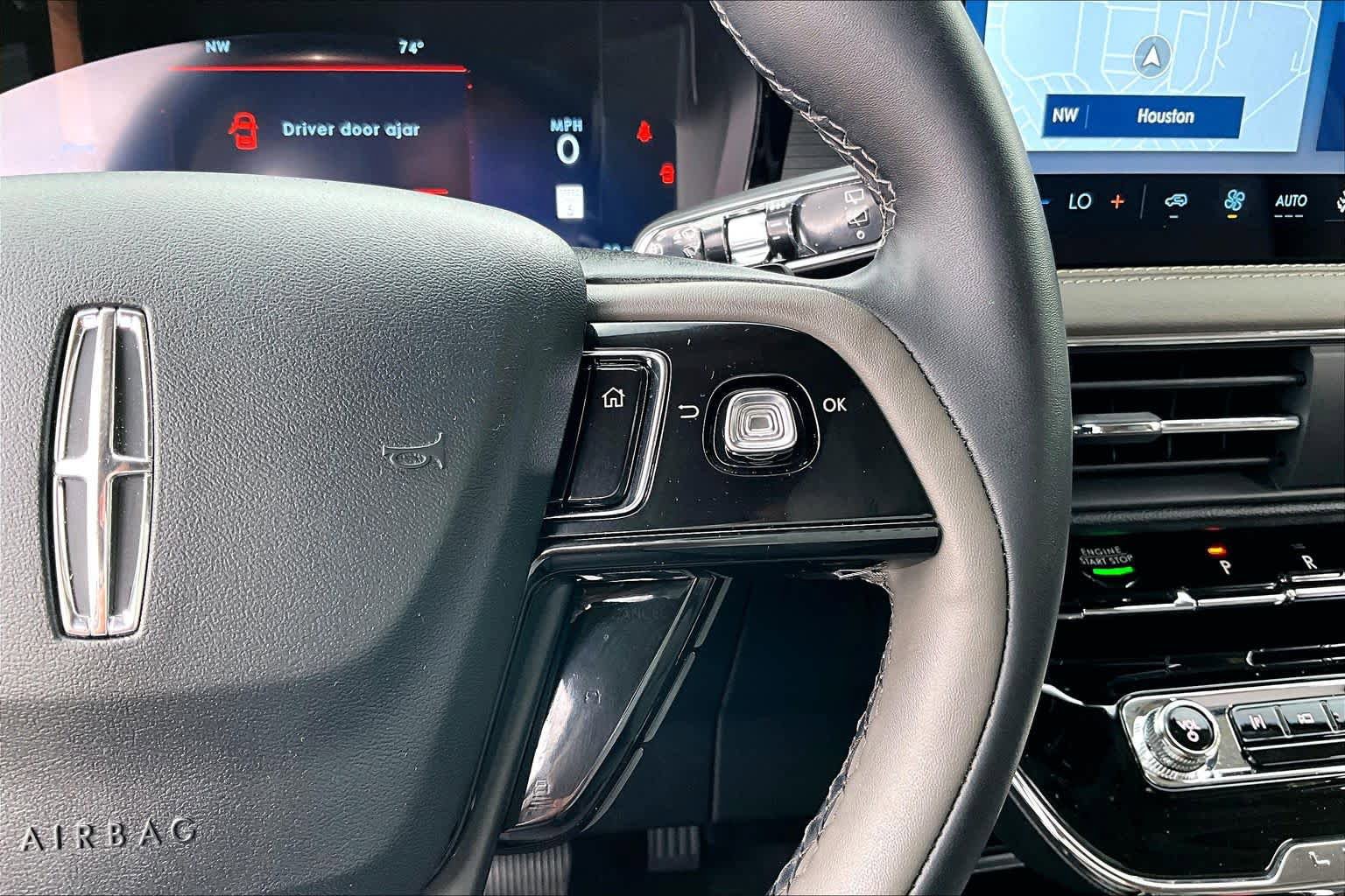 Used 2025 Lincoln Corsair FWD image 23