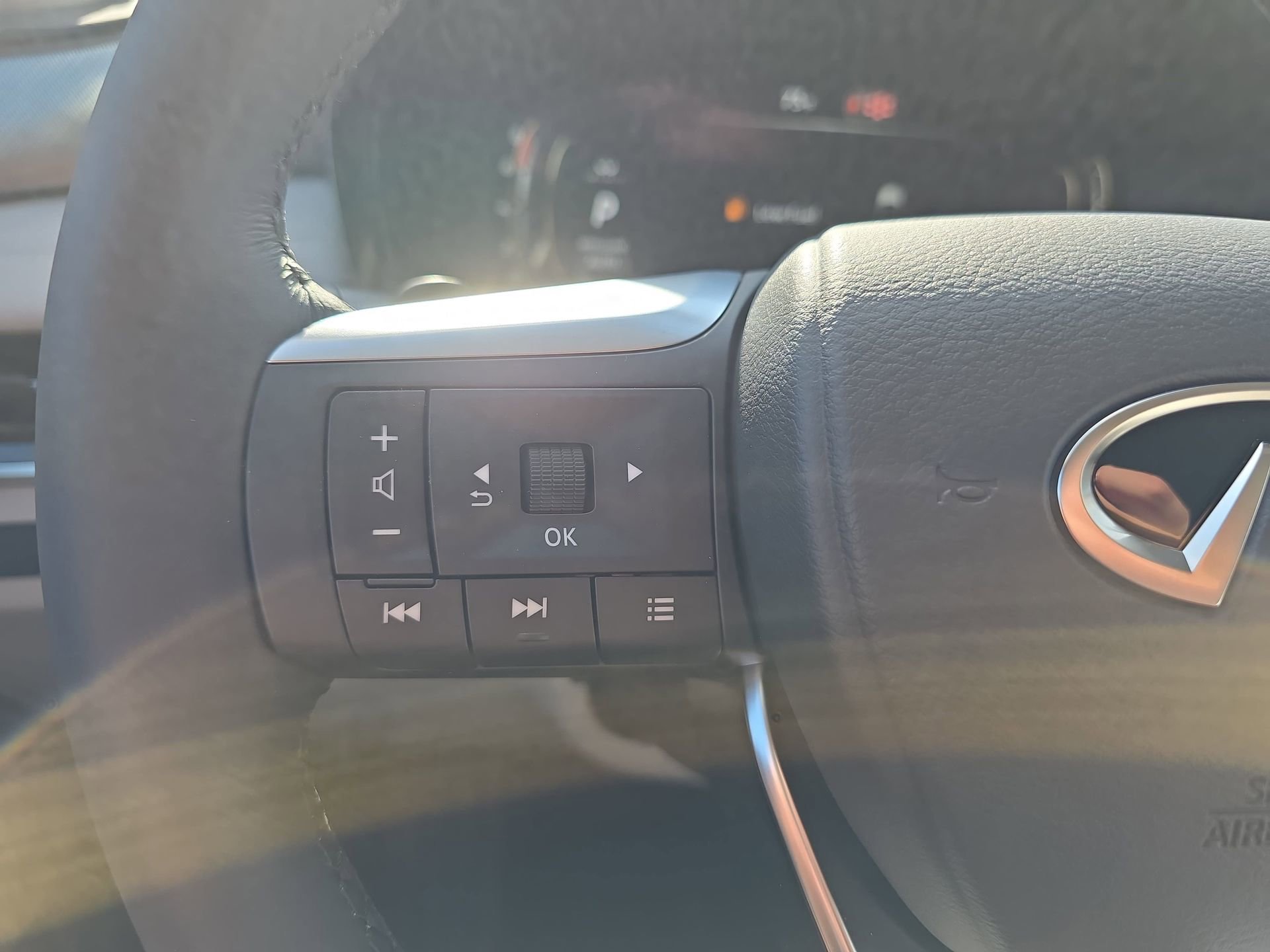 New 2027 INFINITI QX60 Luxe AWD/4WD image 17