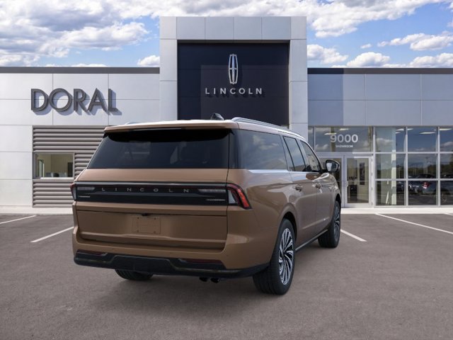 New 2026 Lincoln Navigator L Black Label AWD/4WD image 8