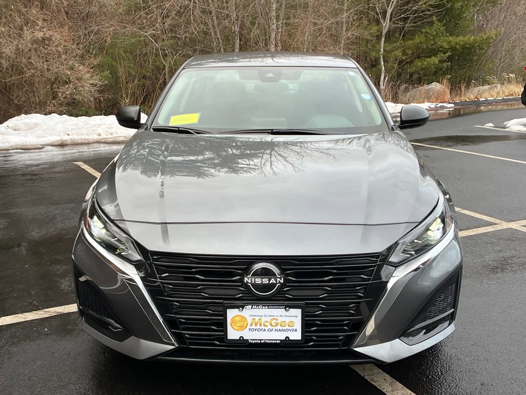 Used 2024 Nissan Altima 2.5 SV image 8