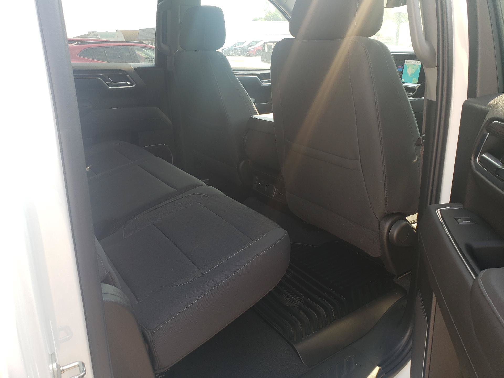 Used 2022 Chevrolet Silverado 1500 LT w/ Protection Package AWD/4WD image 11