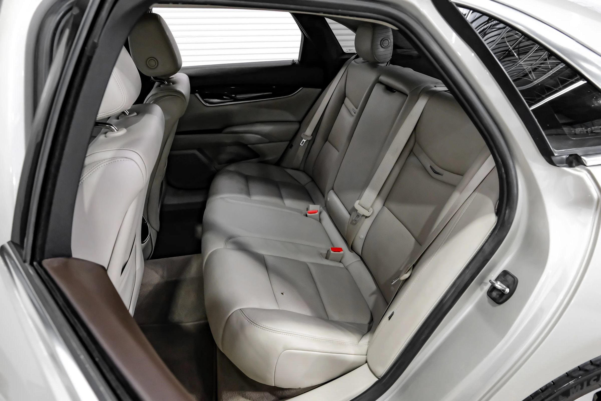 Used 2016 Cadillac XTS Luxury w/ Driver Awareness Package FWD image 41