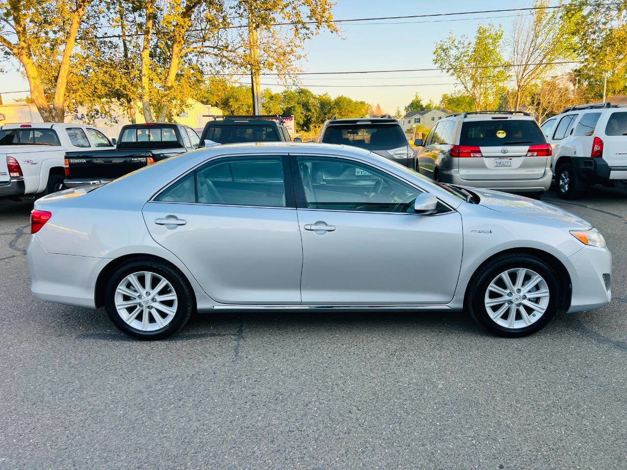 Used 2013 Toyota Camry XLE w/ Leather Pkg image 6