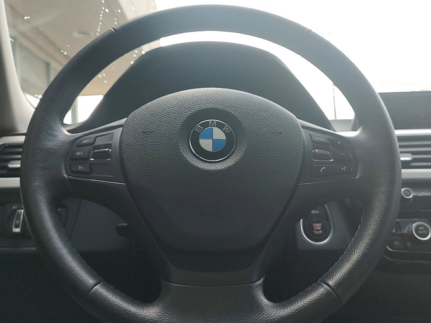 Used 2016 BMW 320i xDrive Sedan image 13