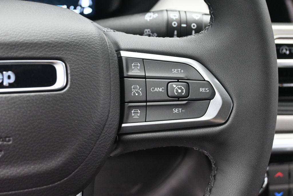New 2026 Jeep Compass Limited w/ Sun, Sound & Navigation Group AWD/4WD image 27
