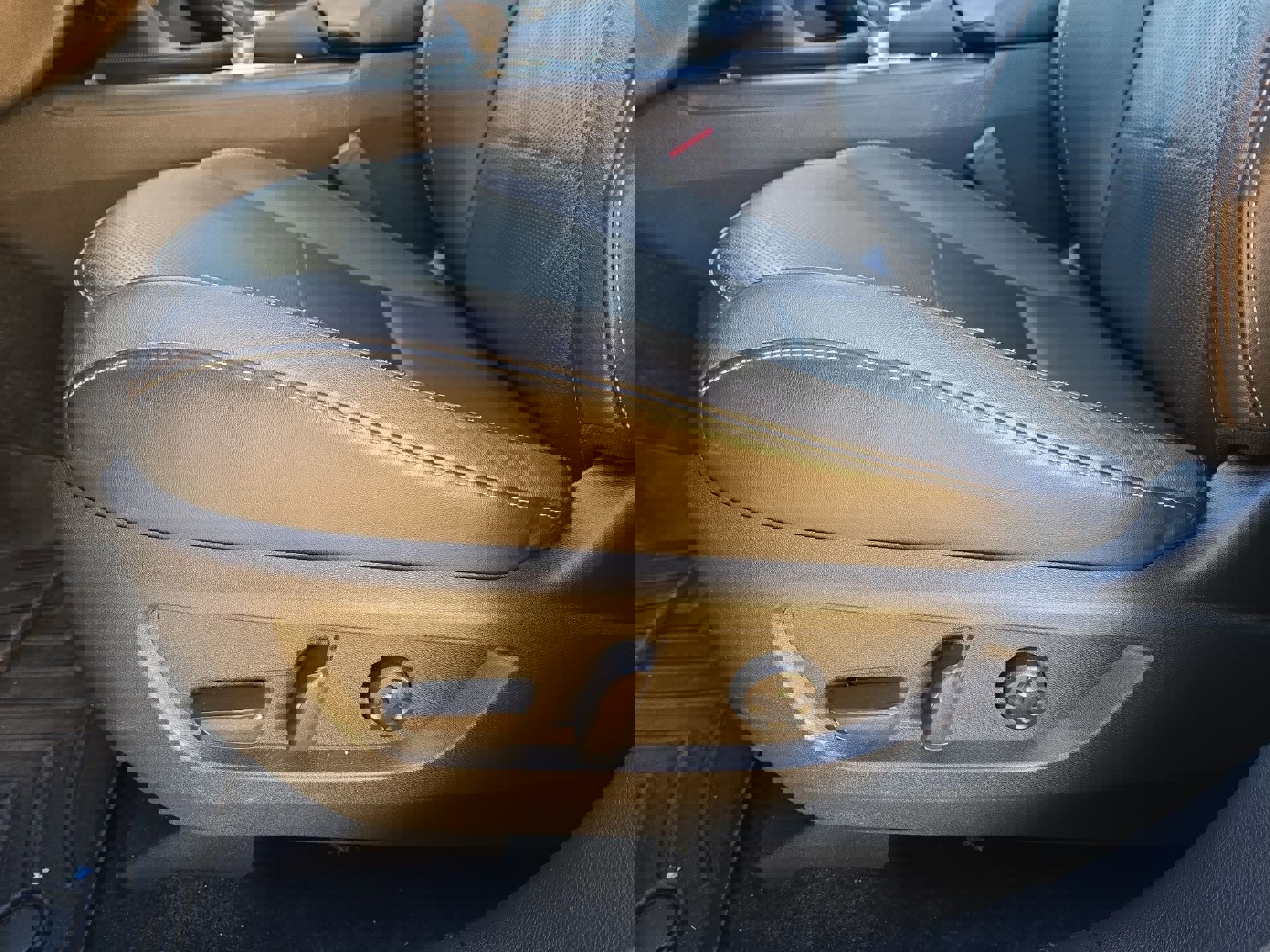 Used 2022 INFINITI QX50 Essential image 17