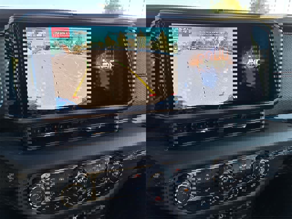 New 2025 Jeep Gladiator Rubicon image 19