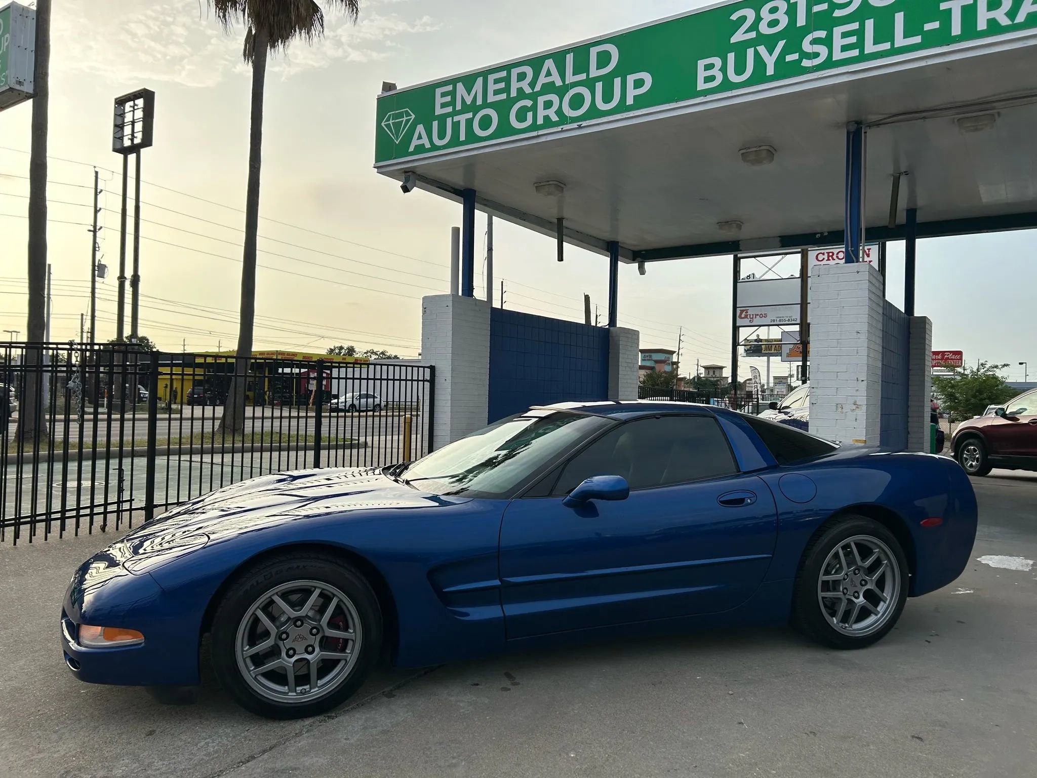 Used 2002 Chevrolet Corvette Coupe w/ Preferred Equipment Group2 image 3