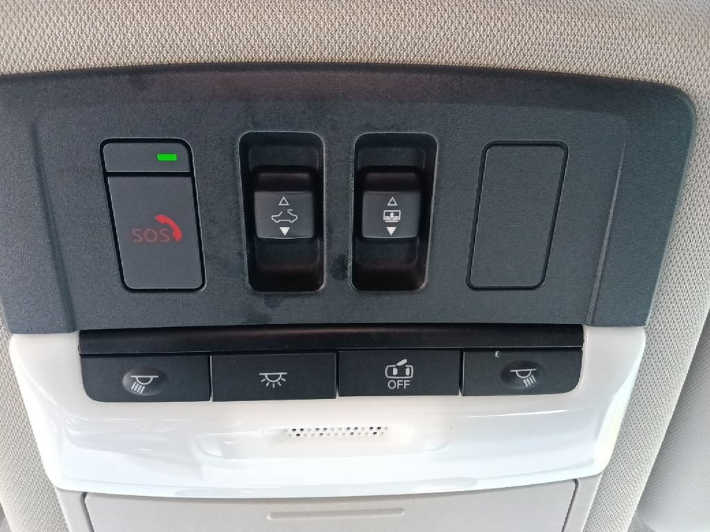 Used 2023 Nissan Rogue SL FWD image 27