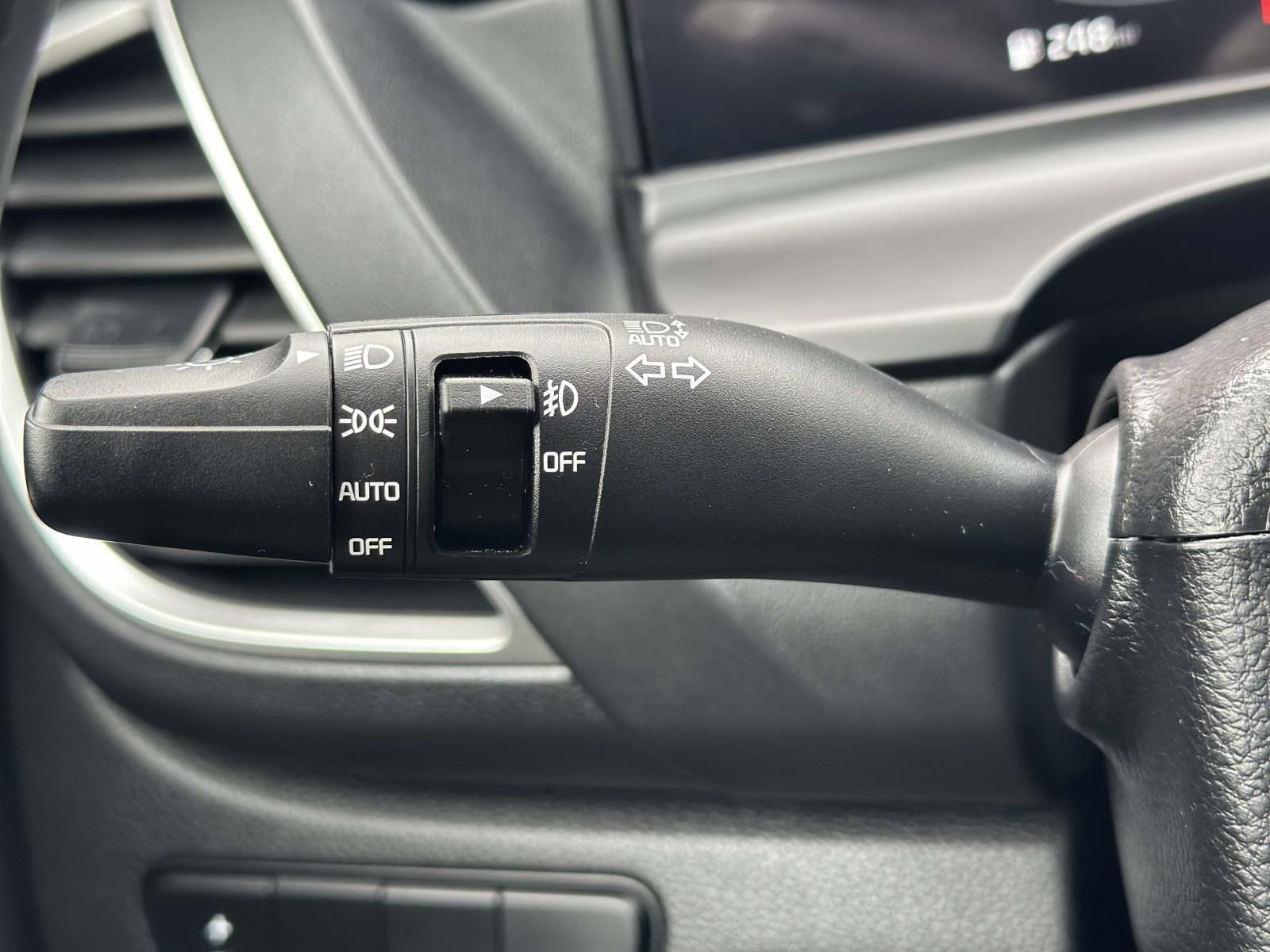 Used 2024 Kia Seltos SX image 16