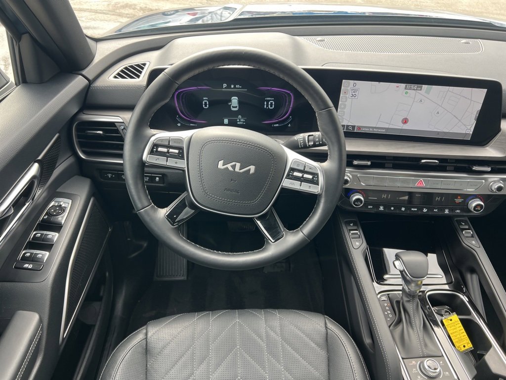 Certified 2025 Kia Telluride AWD image 23