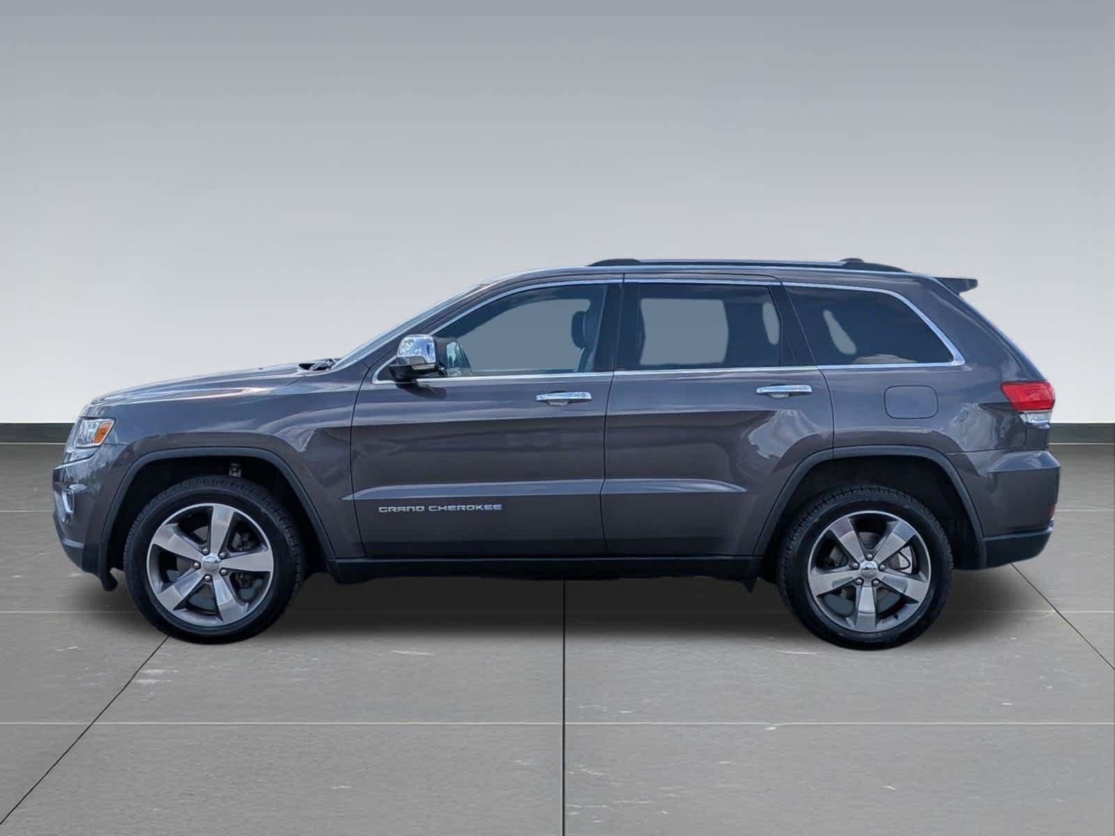 Used 2016 Jeep Grand Cherokee Limited AWD/4WD image 2