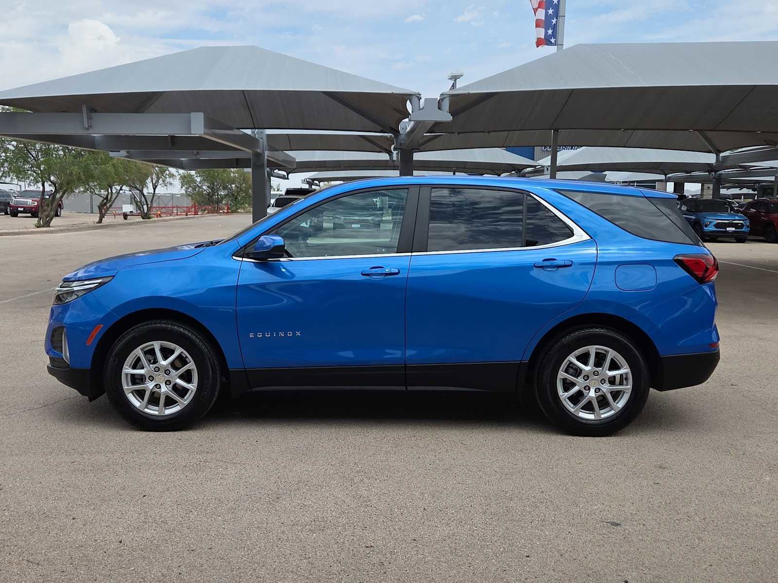 Used 2024 Chevrolet Equinox LT FWD image 5