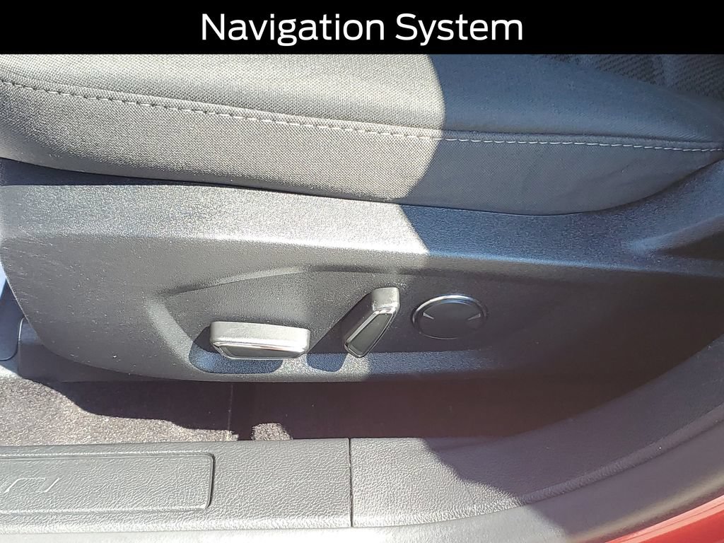 Used 2020 Ford Fusion SE FWD image 7