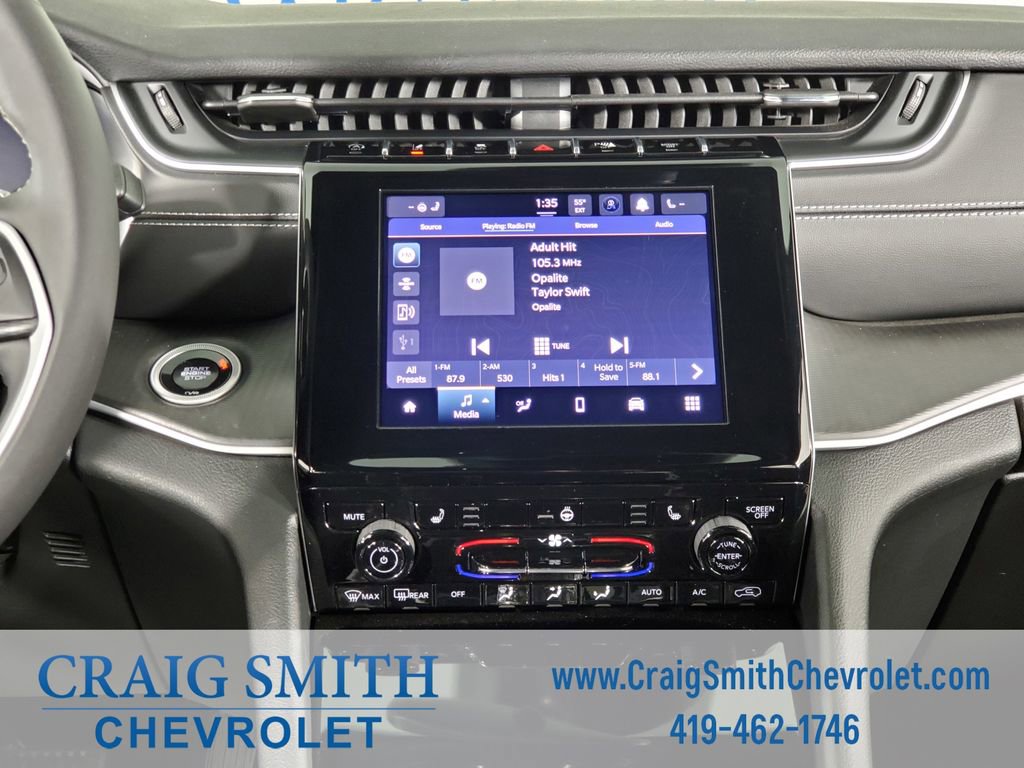 Used 2024 Jeep Grand Cherokee Altitude image 21