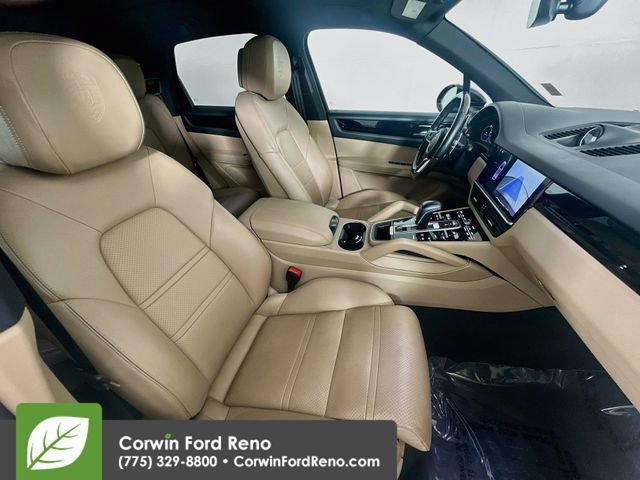 Used 2020 Porsche Cayenne AWD/4WD image 30
