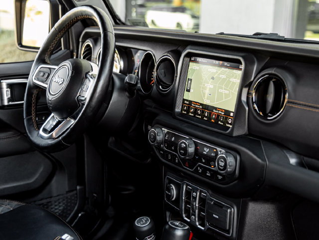 Used 2021 Jeep Wrangler Unlimited Sahara AWD/4WD image 42