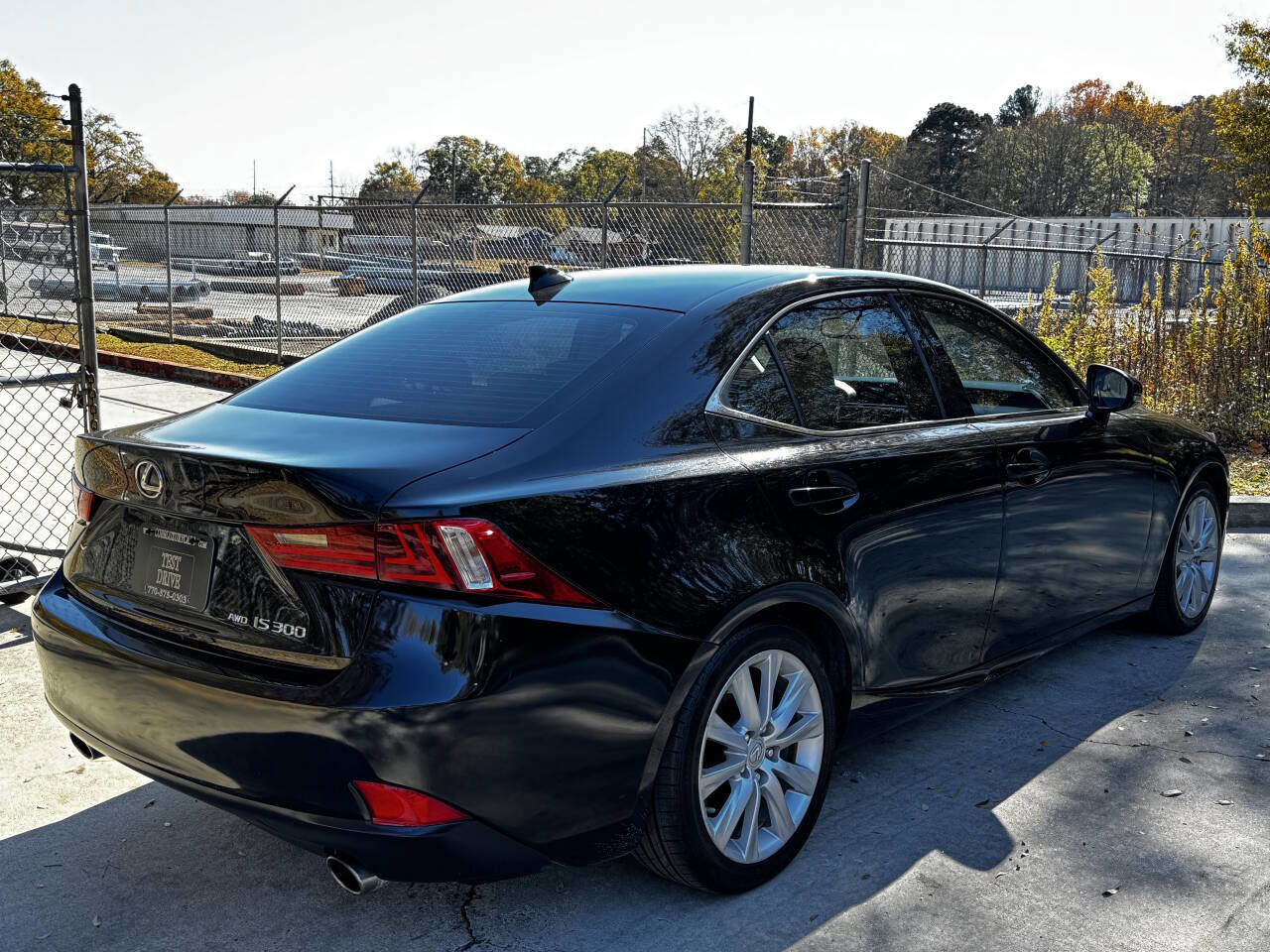 Used 2016 Lexus IS 300 AWD image 8