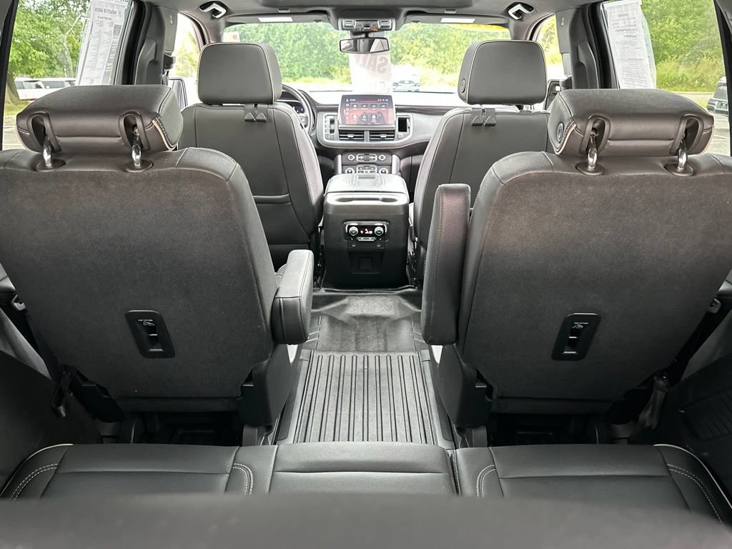 Used 2023 GMC Yukon SLT w/ SLT Premium Package AWD/4WD image 37