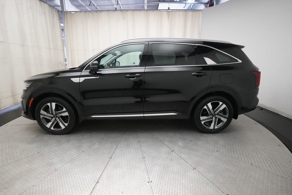 Certified 2023 Kia Sorento SX Prestige w/ Panoramic Sunroof Package AWD/4WD image 24