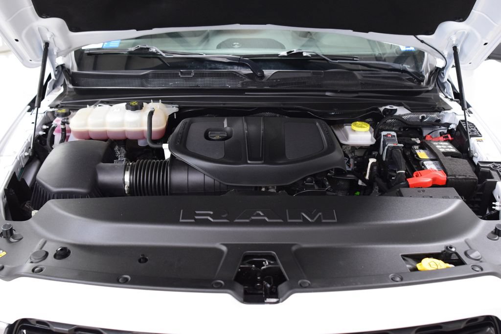Used 2025 RAM 1500 Big Horn AWD/4WD image 19