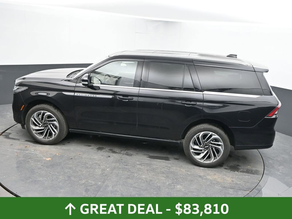 Used 2025 Lincoln Navigator Reserve AWD/4WD image 44